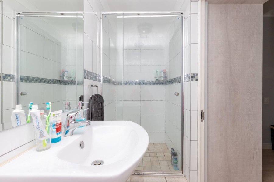 1 Bedroom Property for Sale in Rondebosch Western Cape
